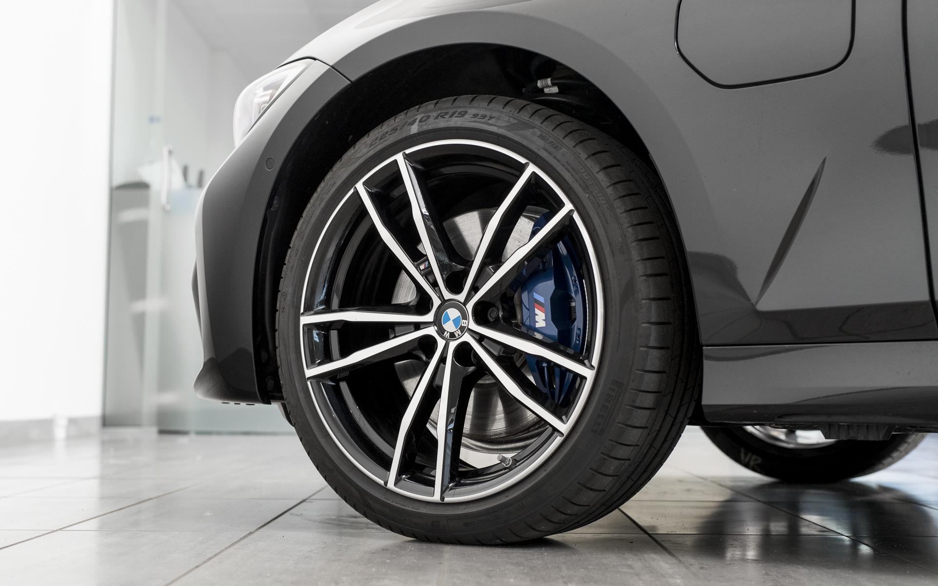 Touring 2,0 Plugin-hybrid M-Sport Steptronic 292HK Stc 8g Aut. image5