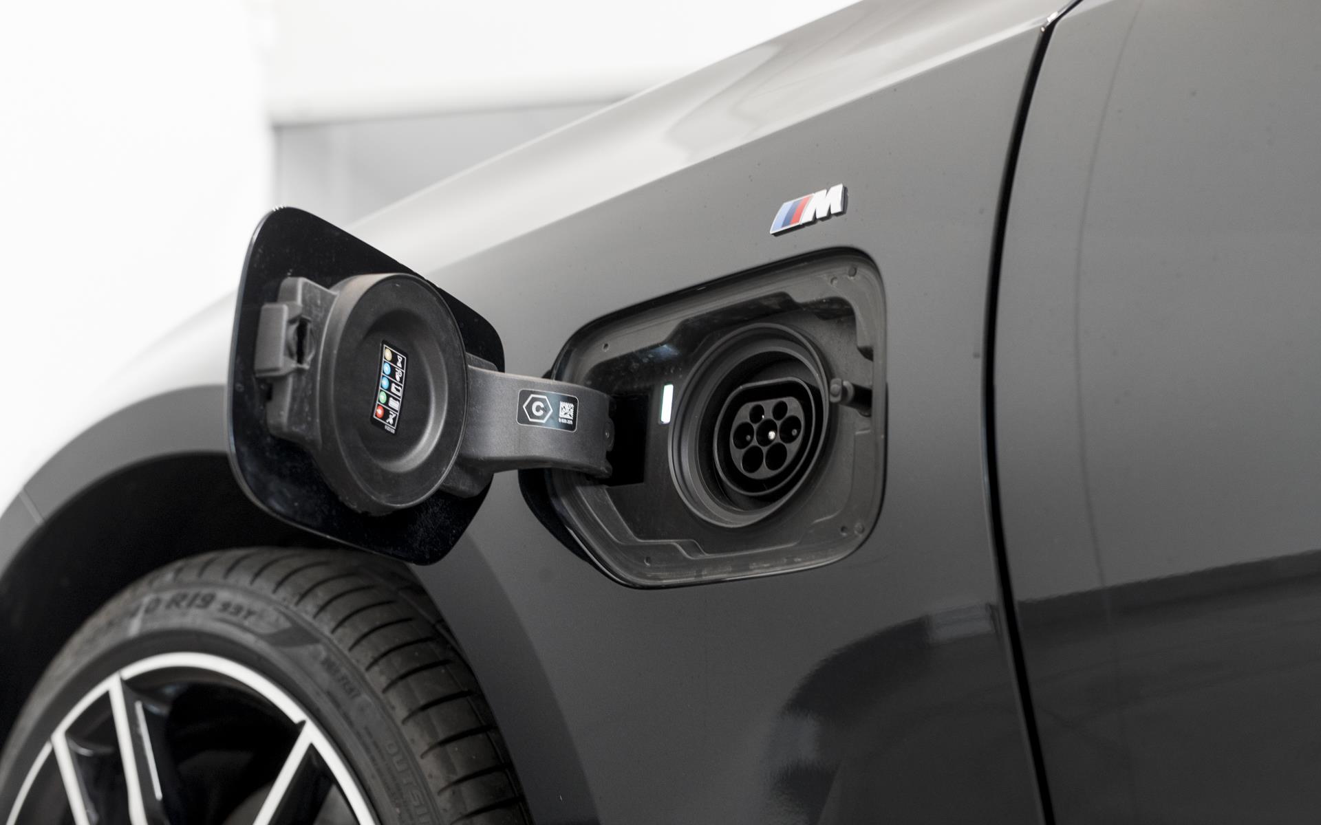 Touring 2,0 Plugin-hybrid M-Sport Steptronic 292HK Stc 8g Aut. image6