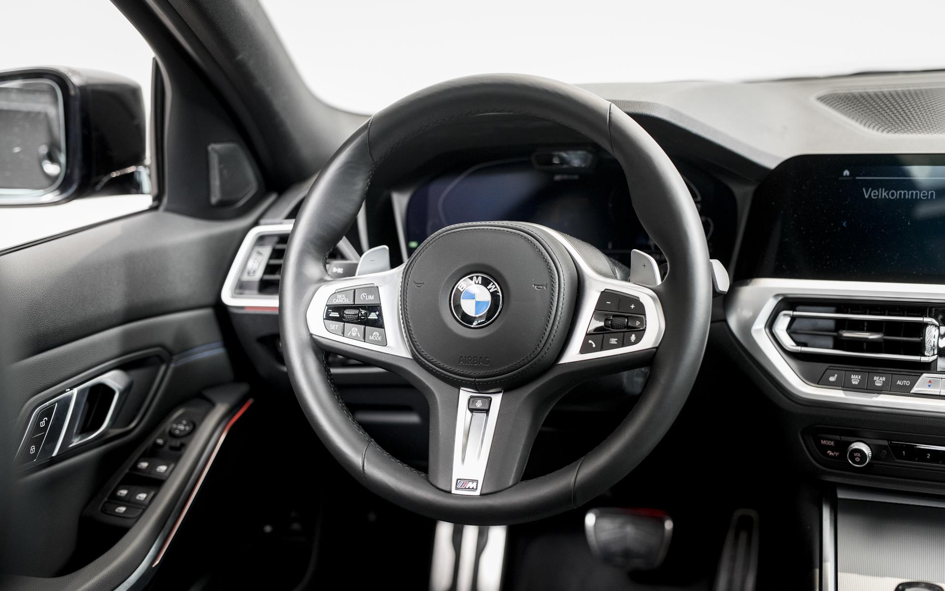 Touring 2,0 Plugin-hybrid M-Sport Steptronic 292HK Stc 8g Aut. image9