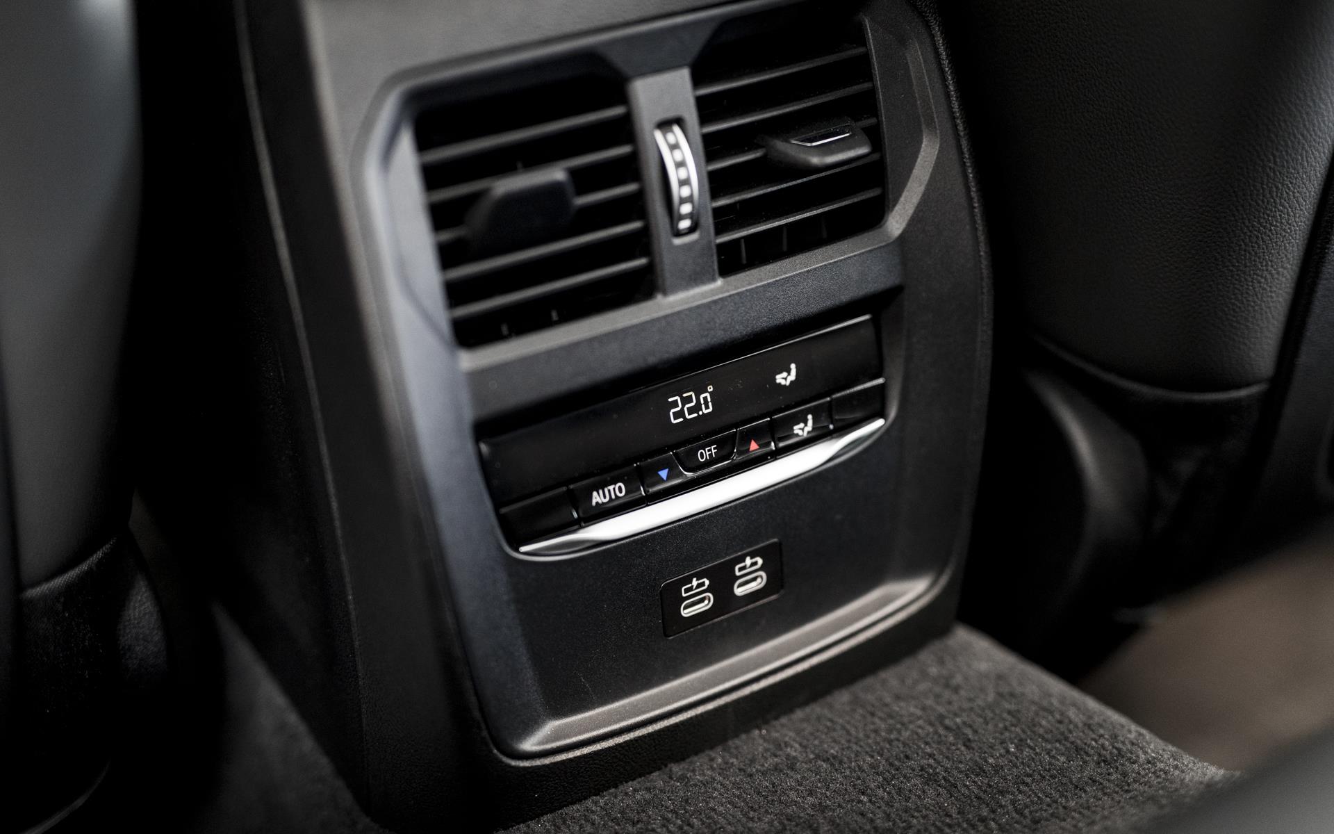 Touring 2,0 Plugin-hybrid M-Sport Steptronic 292HK Stc 8g Aut. image12