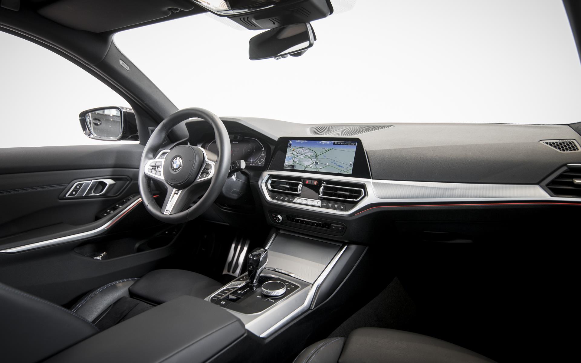 Touring 2,0 Plugin-hybrid M-Sport Steptronic 292HK Stc 8g Aut. image27