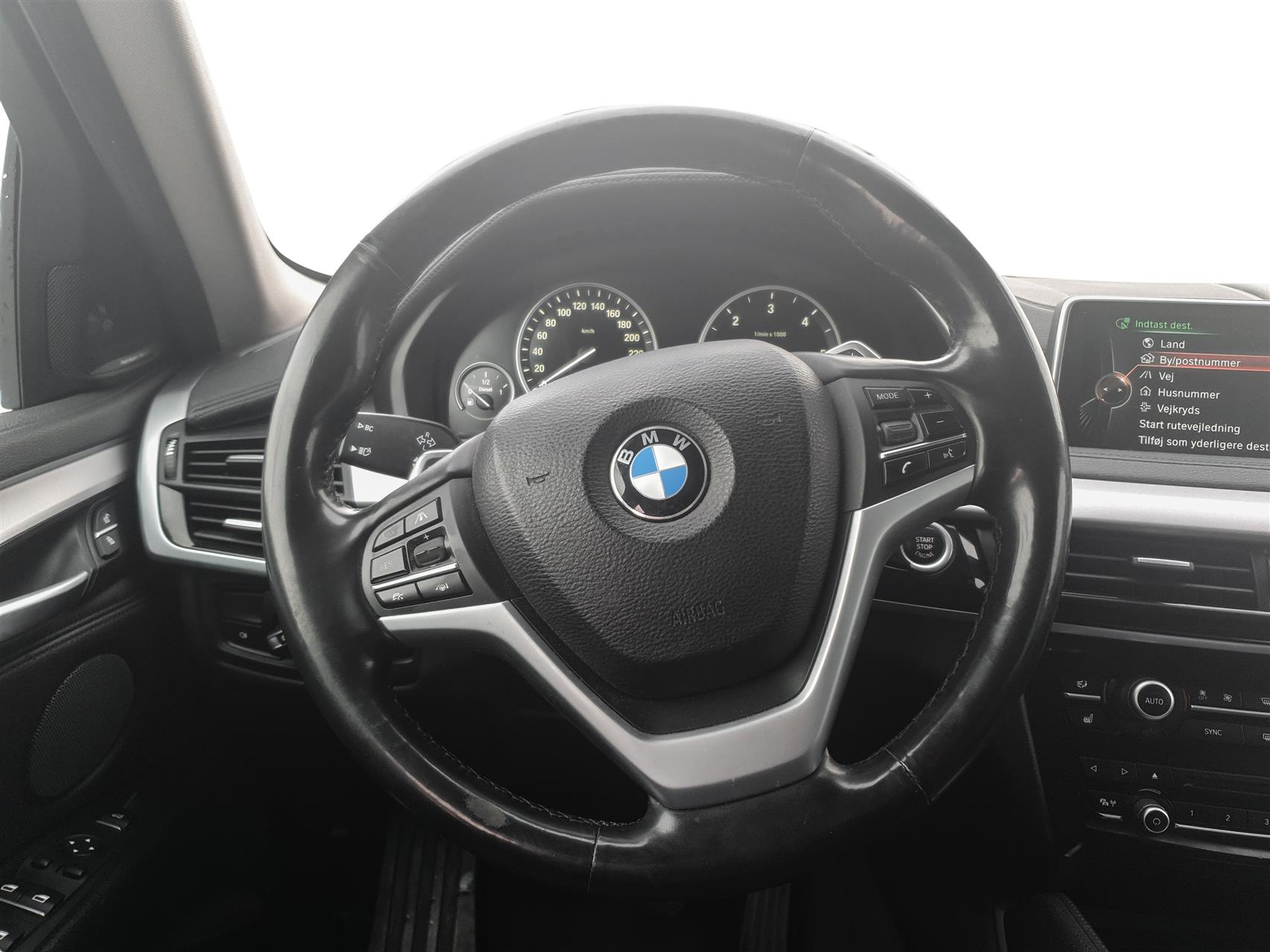 30D 3,0 D XDrive 258HK 5d 8g Aut. image6
