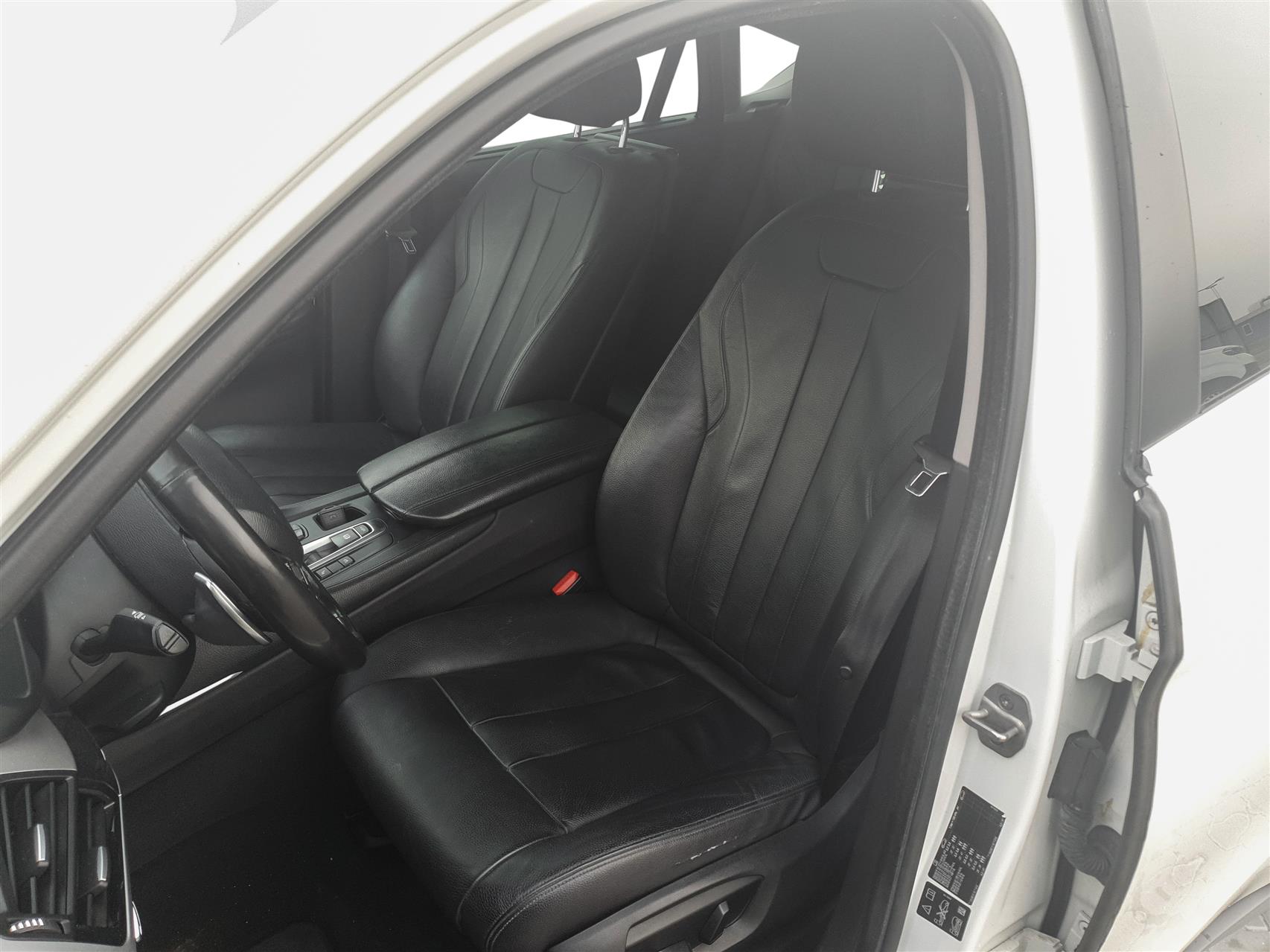 30D 3,0 D XDrive 258HK 5d 8g Aut. image9