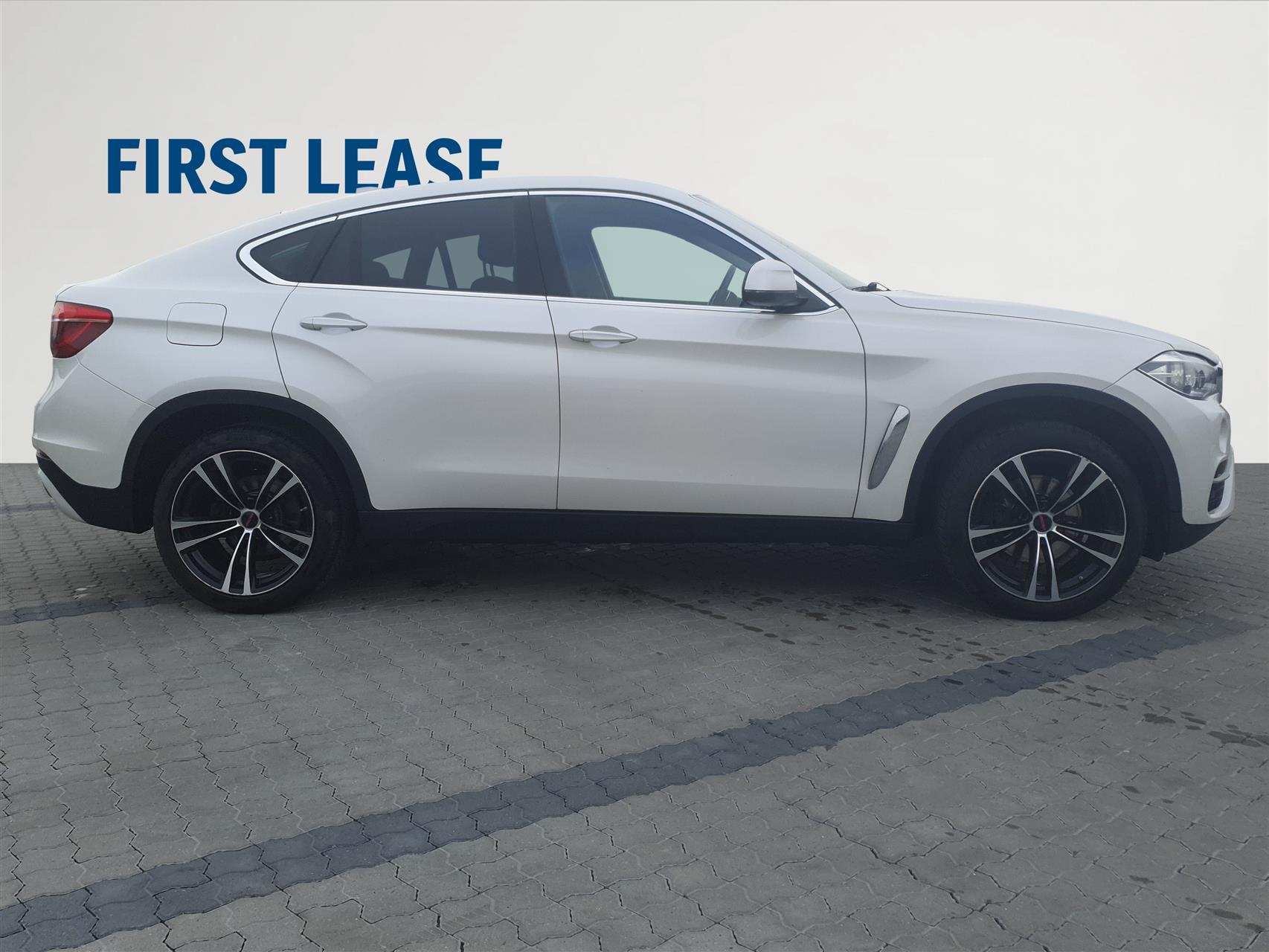 30D 3,0 D XDrive 258HK 5d 8g Aut. image14