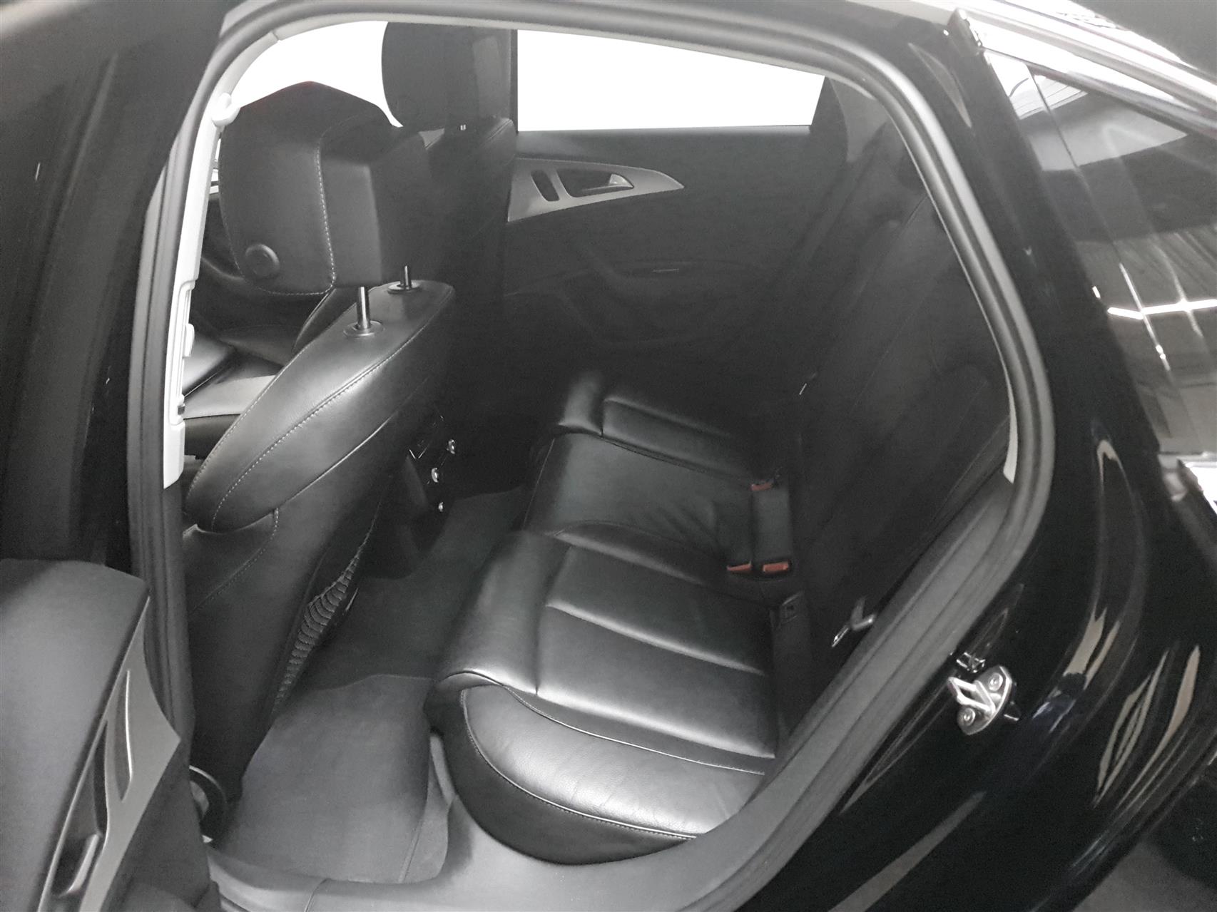 3,0 TDI S Tronic 218HK 7g Aut. image4