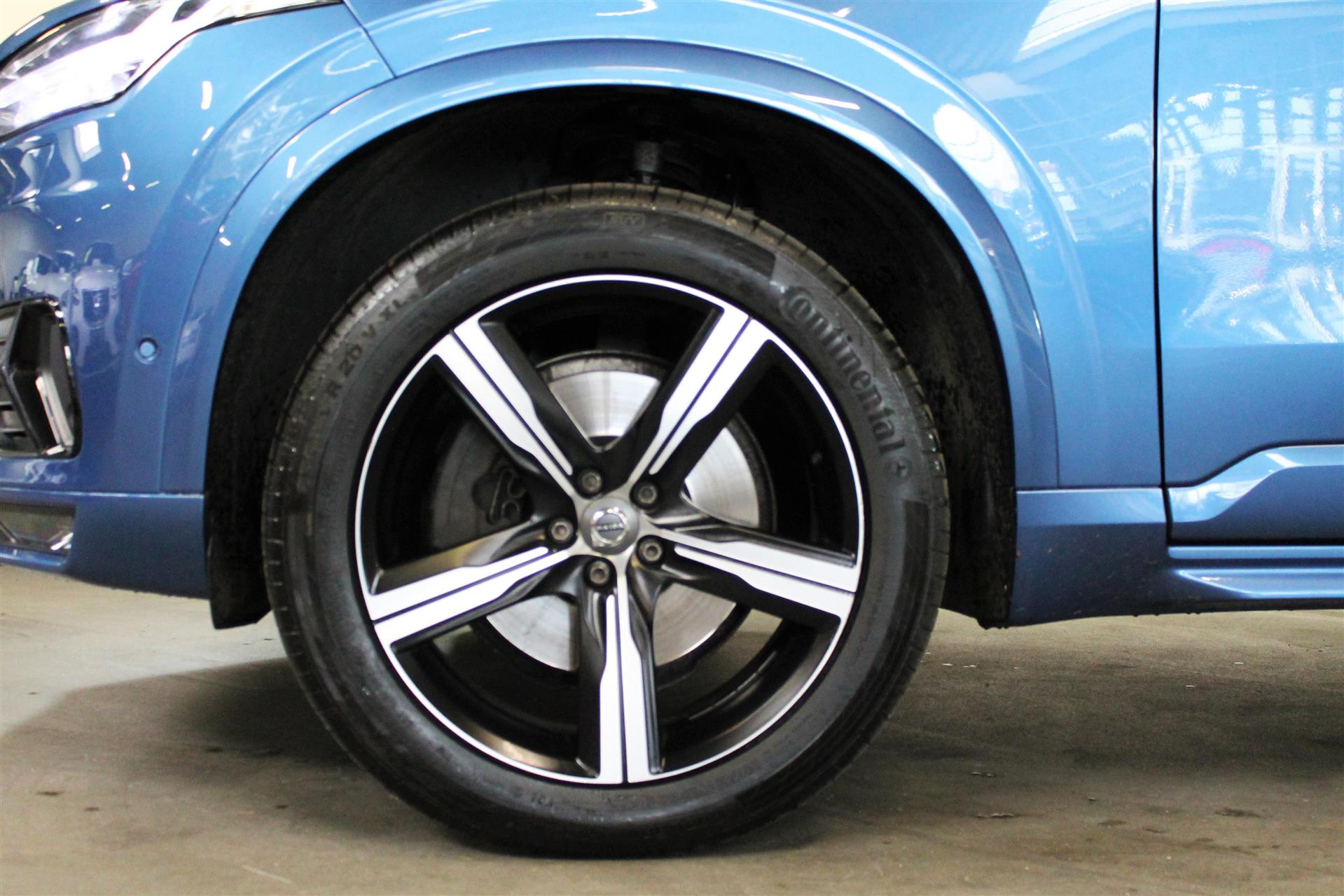 7 Sæder 2,0 D5 R-design AWD 235HK 5d 8g Aut. image1