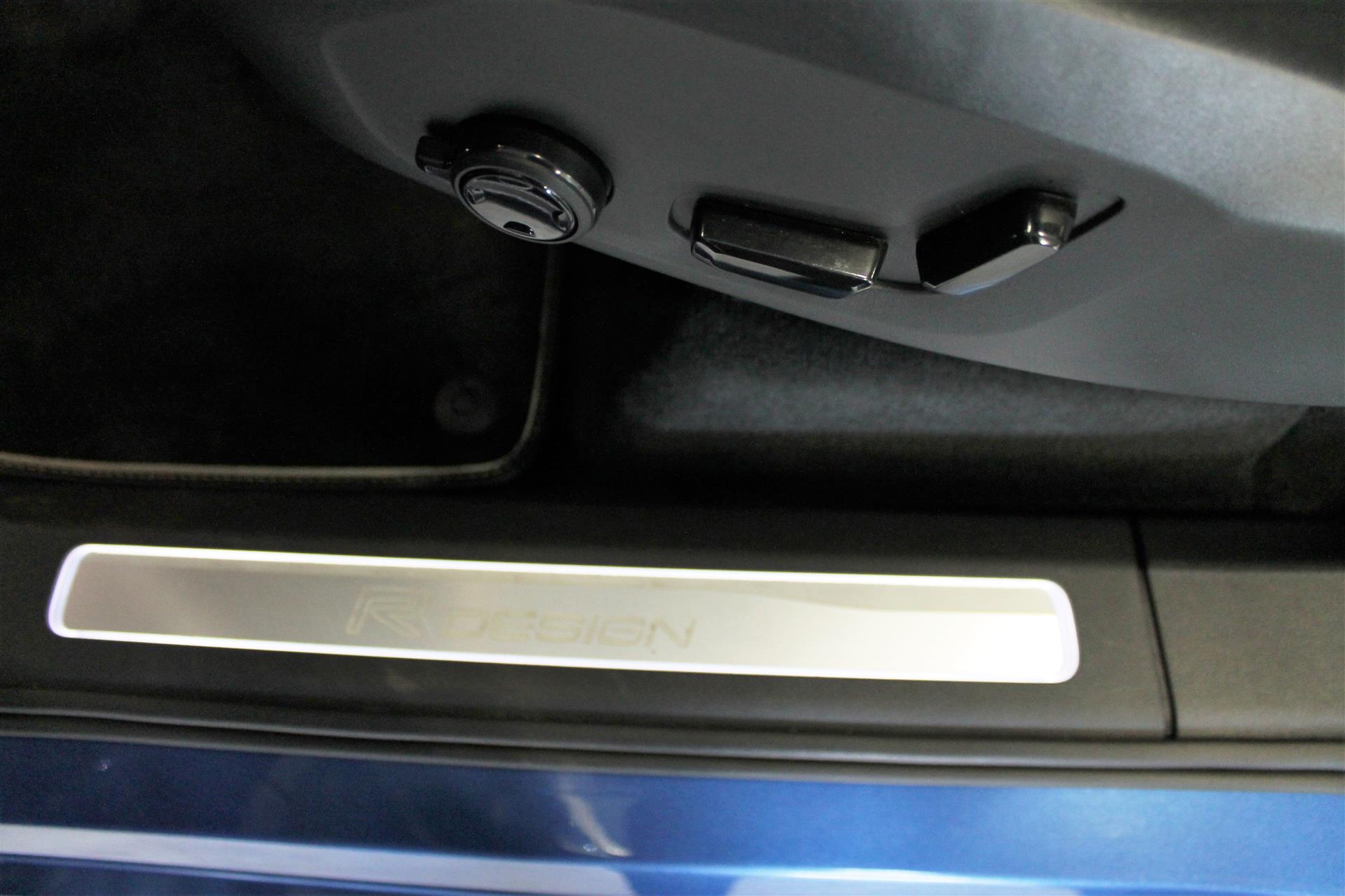 7 Sæder 2,0 D5 R-design AWD 235HK 5d 8g Aut. image4